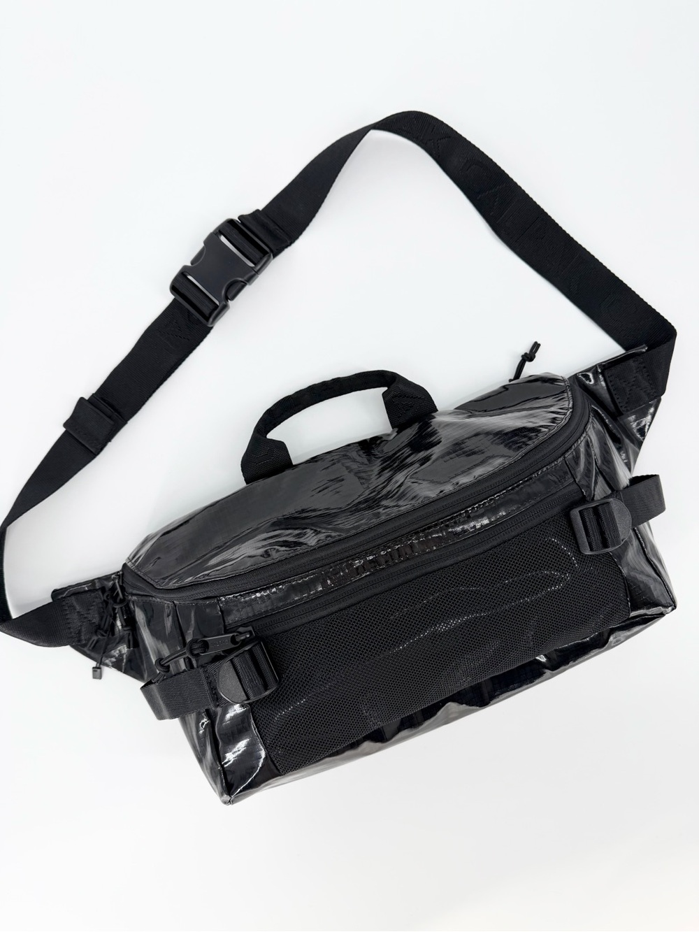 CALPAK Terra Sling Bag in Obsidian